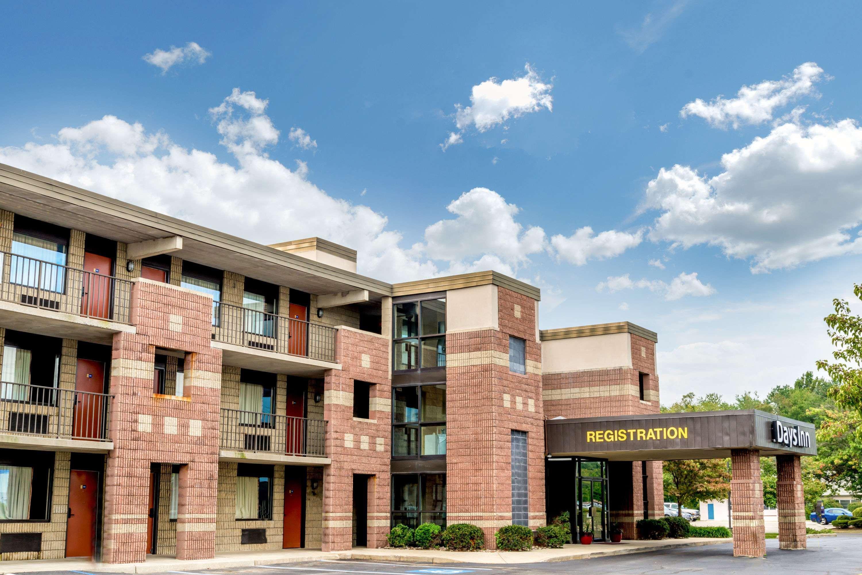 Days Inn By Wyndham Vineland Bagian luar foto
